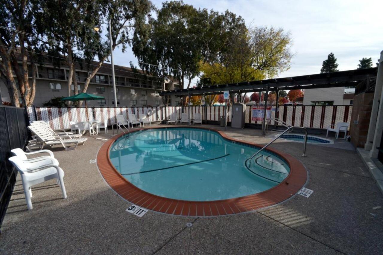 Cherry Orchard Inn Sunnyvale Bagian luar foto